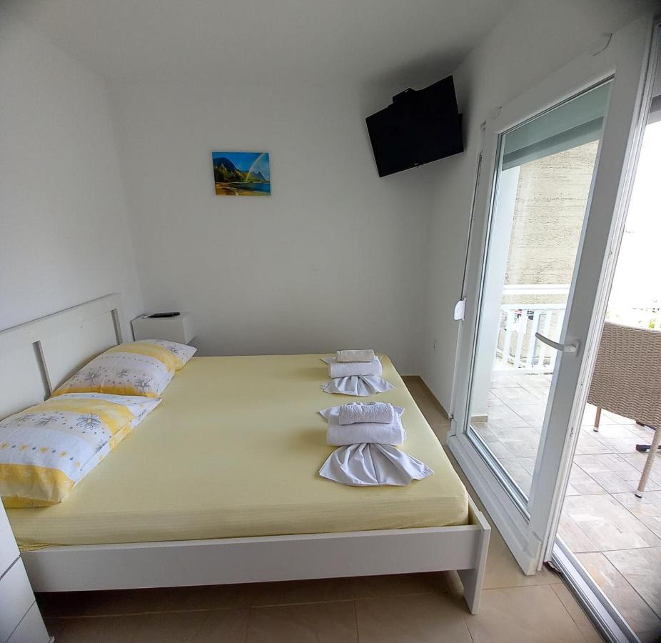 Apartmani Baresic Podgora Exterior photo