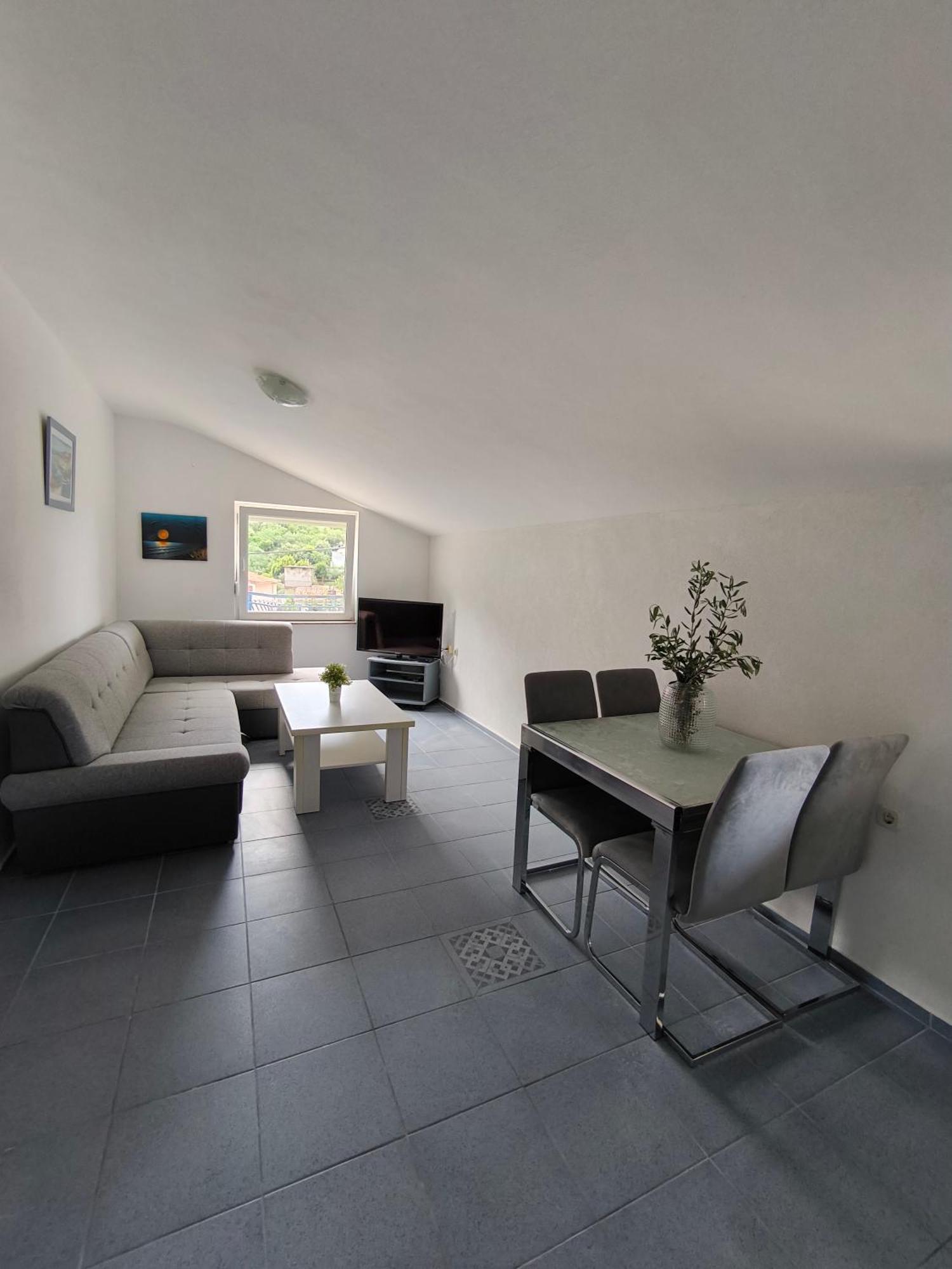 Apartmani Baresic Podgora Exterior photo